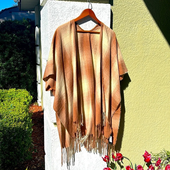 Poncho, The Alani Ruana wrap by Marcus Adler NWT - Picture 1 of 9